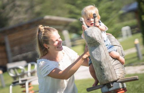 Aparthotel Familiaris - Family Apartments - Pools & Spa in Dolomites - Foto 59