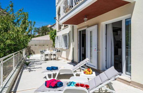 1 Bedroom Nice Apartment In Mokosica - Foto 14