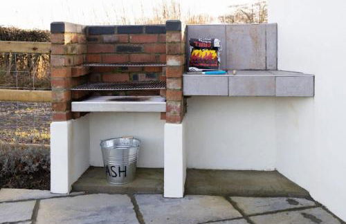 Family Country Cottage with Stunning Mountain View sleeps 12 - Foto 18