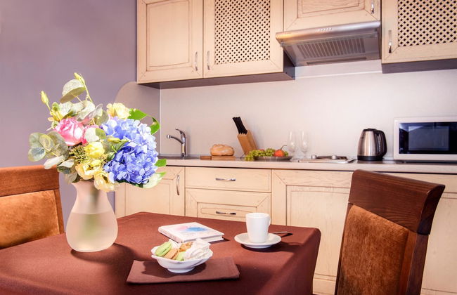 Greguar Hotel & Apartments - Photo 21