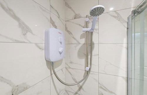 5 Bedroom 5 Bathroom House Portsmouth Docks - Foto 10