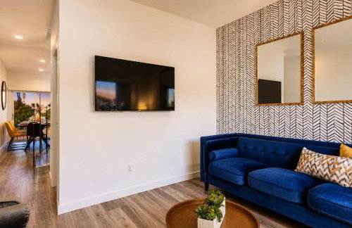 Spacious 4BR Townhouse with Free Parking Near DTLA - Foto 5