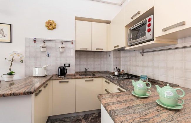 Nice and Cozy Apartment in Crocetta by Wonderful Italy - Foto 16