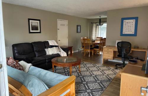 Rainbow Row - Two Private Units in Complex, near Mendenhall Glacier, Trails, and Conveniences! - Foto 34