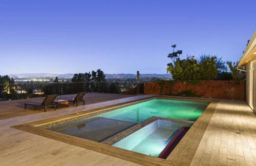Middlebury Heights with Pool - Foto 47