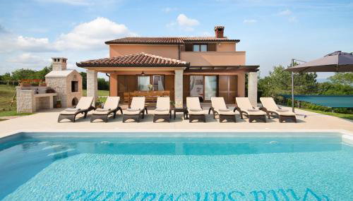 Modern Villa San Martino Heated Pool, Jacuzzi & Privacy - Foto 2, sunbed