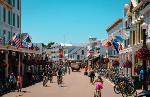 Above Mustang Condos - Foto 2