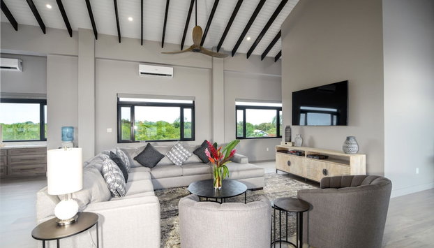 NEW 3 Story 4-bed Waterfront Villa w Sunset Views - Foto 5, Habitación