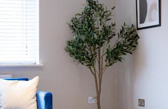 Shenley House- Premium Stay, Private Parking for multiple cars, Sleeps 6, 2 Bedroom, 2 Ensuites, Central MK - Foto 21