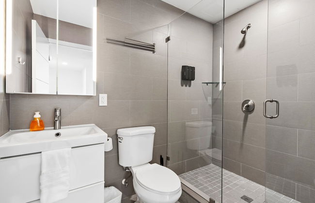 Unique Retreat - Unit E: Rustic 3rd-floor Hideaway - Foto 12