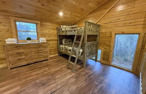 31R Brand new log home on quiet side street in Bethlehem, close to Main Street! 20 min to skiing - Foto 73