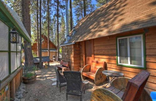 Bear Country Retreat, Fawnskin Near the Lake - Foto 24