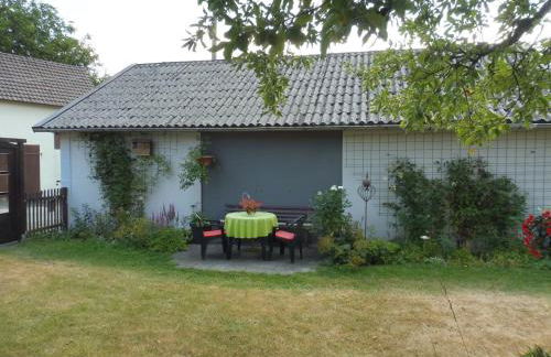 Apartment With Terrace and Pool in the Garden - Foto 28