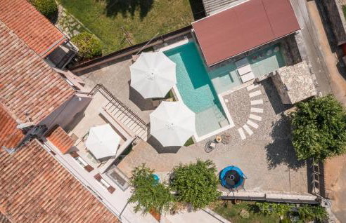 Cozy Home In Peresiji - Foto 17