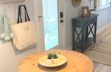 New cozy studio 2 queen beds kitchen walk to water! - Foto 23