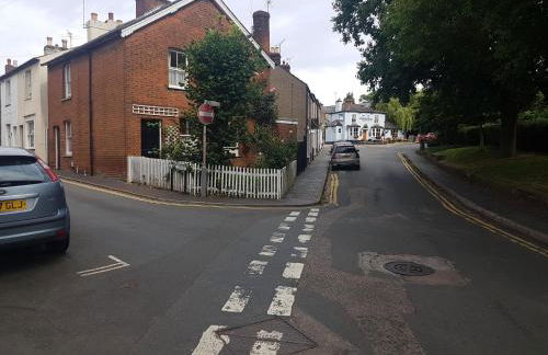 69 ALBERT STREET - Photo 2