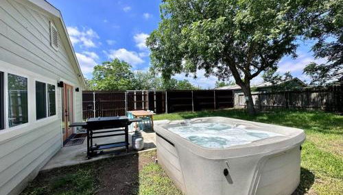 Modern 3 2 two Kings hot tub Fire pit 16min to Wine Trail Nearby Pickleball Courts Pools - Foto 5