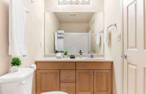 Downtown Gym Sauna Parking Pet Friendly - Photo 12