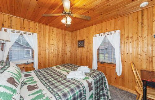 Charming Cedaroma 3 Lakefront amazing views - Photo 24