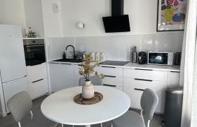 AirStay Orly T3 - Aéroport 10 min - Paris 20 min - Disney 30 min - Rungis - Foto 7