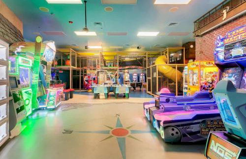 Modern 4BR Home in Regal Palms Resort near Disney - Foto 45