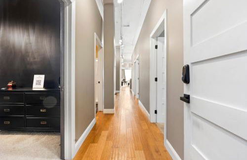 KING Sleep10 5Bed 4BR 2BA Swepson ICON - Foto 32