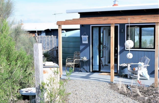 Flotsam Studio Accommodation - Photo 28