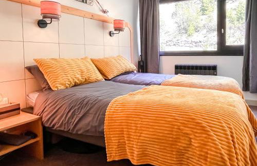 Large 2-Bedroom Apartment, Centre of Flaine Foret - Photo 36