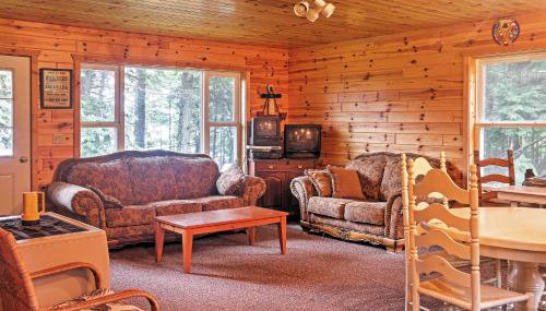 Gould City Lakefront Hideaway with Dock and Rowboat! - Foto 5