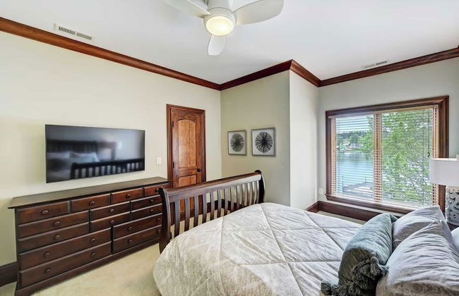 Lakefront, Private Dock+beach, Game Room Sunset Shores Resort: The Grand House - Foto 34