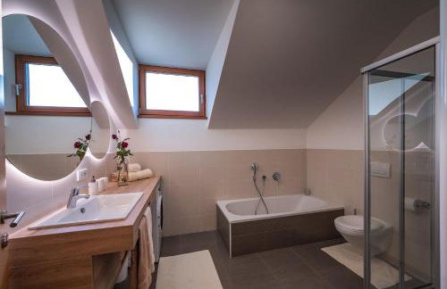 Weingut Lahn zu Eppan - Foto 12