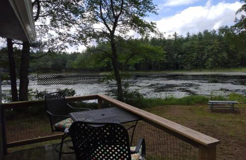 Pet-friendly, secluded, and peaceful pondside home near to Keene and Rindge NH - Foto 14