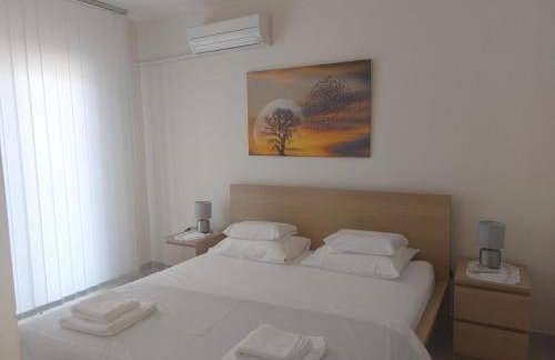 Theos Apartment - Foto 1