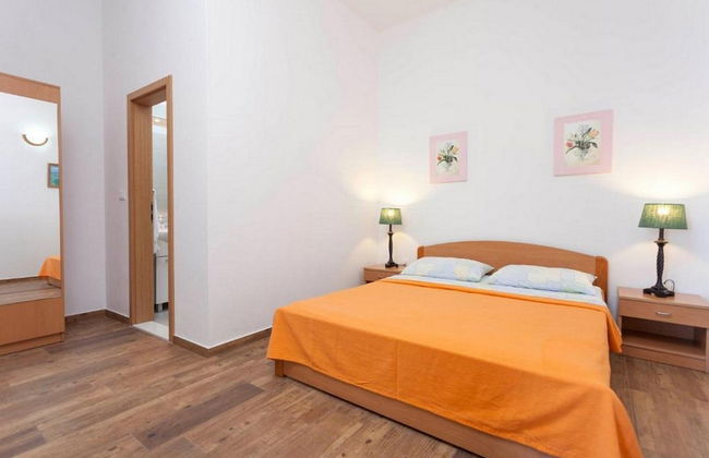 Summerheaven Apartments - Photo 7