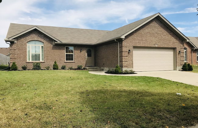 Spacious 3 BR Ranch House W Patio Yard in a Quiet Suburb - Foto 45