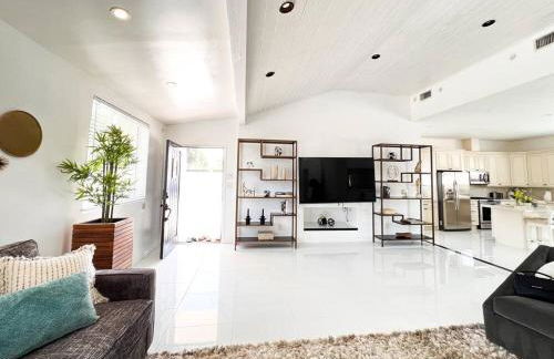 Luxury Oasis in Central Valley w Pool & Spa Topeka - Foto 27