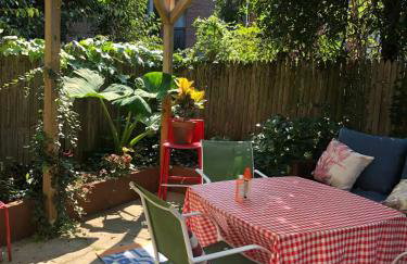 Enchanting Brownstone with a magical garden - Foto 5