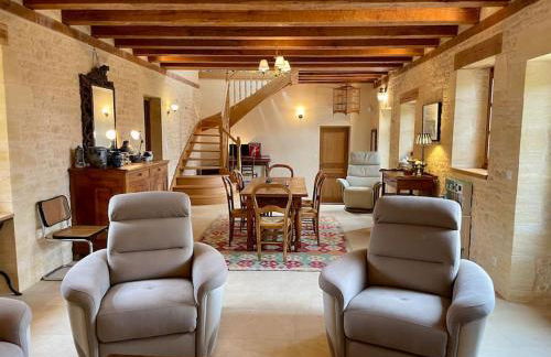 Charming 19th Century Farmhouse with Pool - Foto 25