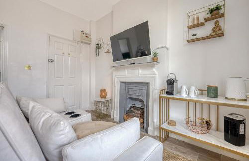 The Nook - Wanstead gem! Bright, cosy & immaculate 1 bed apartment on the high street! - Foto 2
