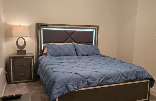 Modern Spacious Home Near the medical center, NRG, Downtown and UHD - Photo 17