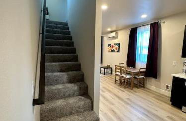 Modern New Build Home 5 min from downtown - Foto 12