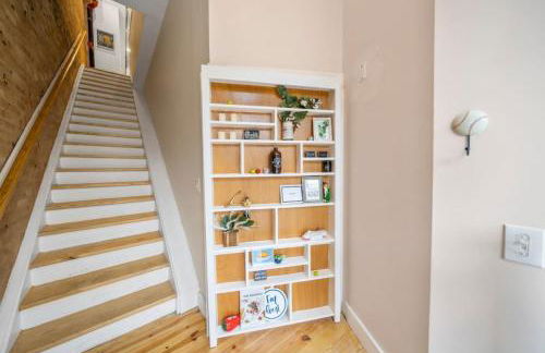 Huge Retrea w Rooftop Deck Stay At Farmers Market - Foto 2