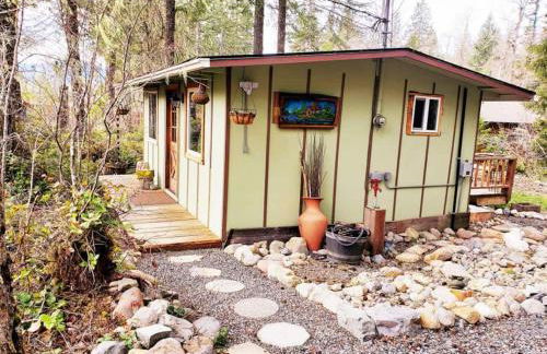 Mt Rainier Little Green Cabin On Big Creek! - Foto 1