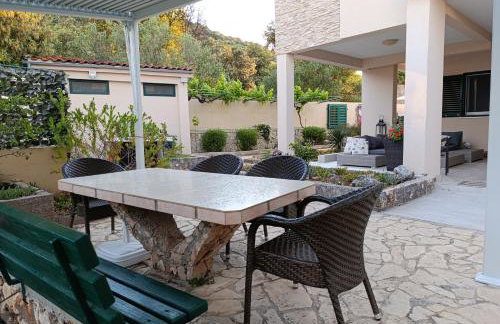Vila Ivana Dolores - Foto 39