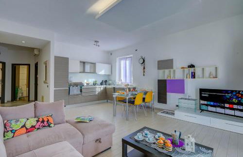 Asia Apartment Laveno Center - Happy Rentals - Photo 2