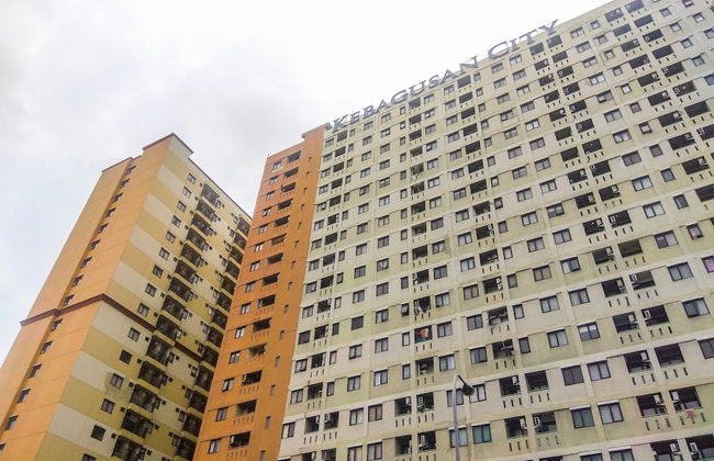 Cozy And Warm 2Br At Kebagusan City Apartment - Foto 17