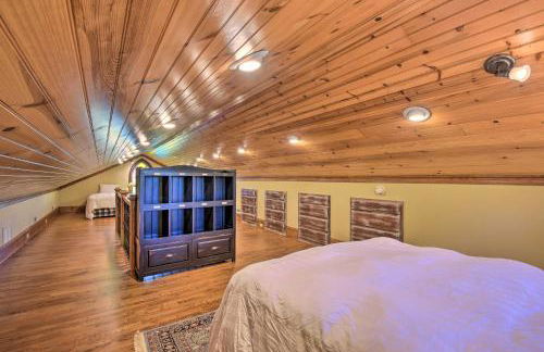 Clarkesville Ranch Cabin with Screened-In Porch! - Foto 22