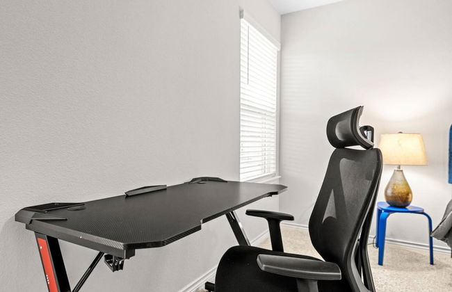 Spacious Fort Worth House Ideal for Relocations - Foto 17