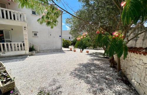 Vila Vera Seafront Apartments - Photo 36