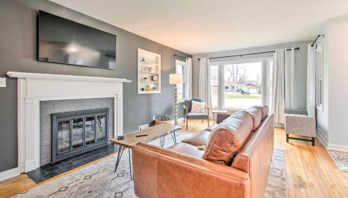 Pet-Friendly Uptown Normal Home Steps to ISU - Foto 5